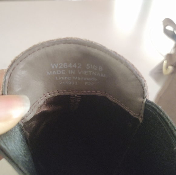 Cole Haan women's greenwich waterproof chelsea booties size 5.1/2 - Picture 8 of 11